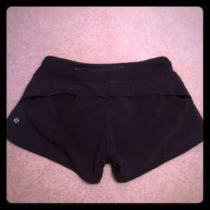 Lululemon shorts (size: 6)